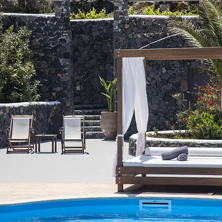 Aparthotel Caldera's Memories 4*